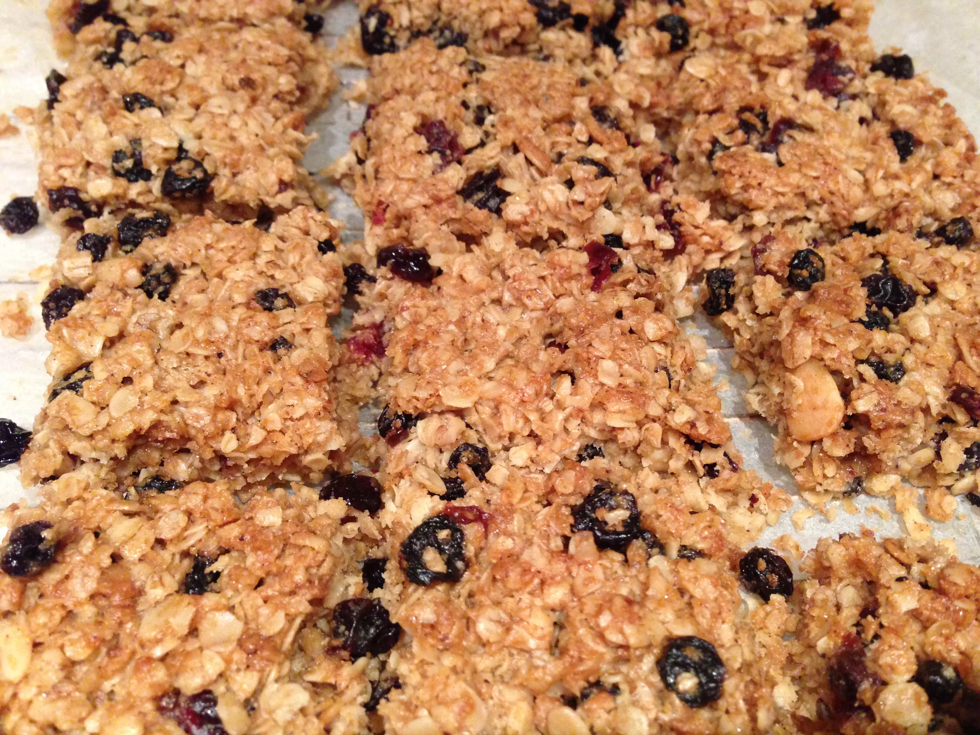 Recipe for oat flapjacks with dried fruit