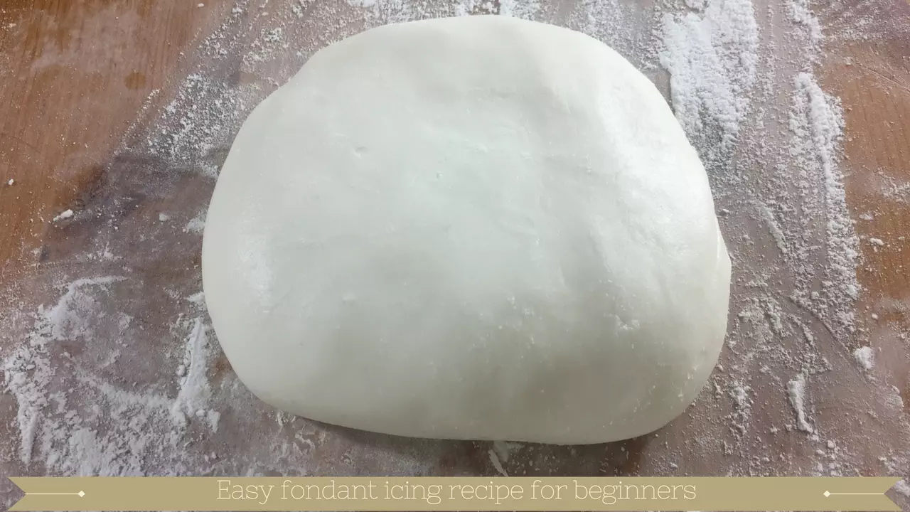 Easy fondant icing recipe for beginners - Meadow Brown Bakery